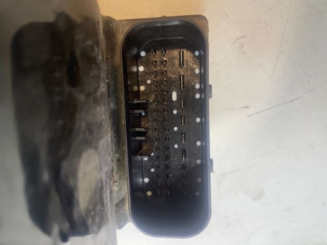 BMW 7 (E65, E66, E67) ABS Kocka 5. kép