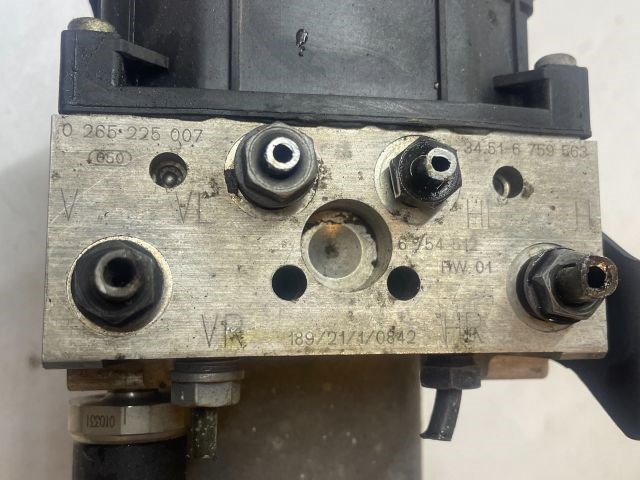 BMW 7 (E65, E66, E67) ABS Kocka 6. kép