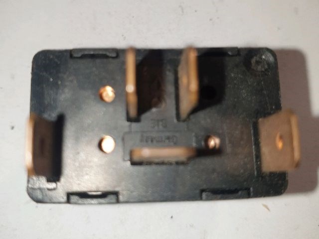 AUDI A8 (4D2, 4D8) Ablakemelő Kapcsoló (Pozíciófüggetlen) 3. kép