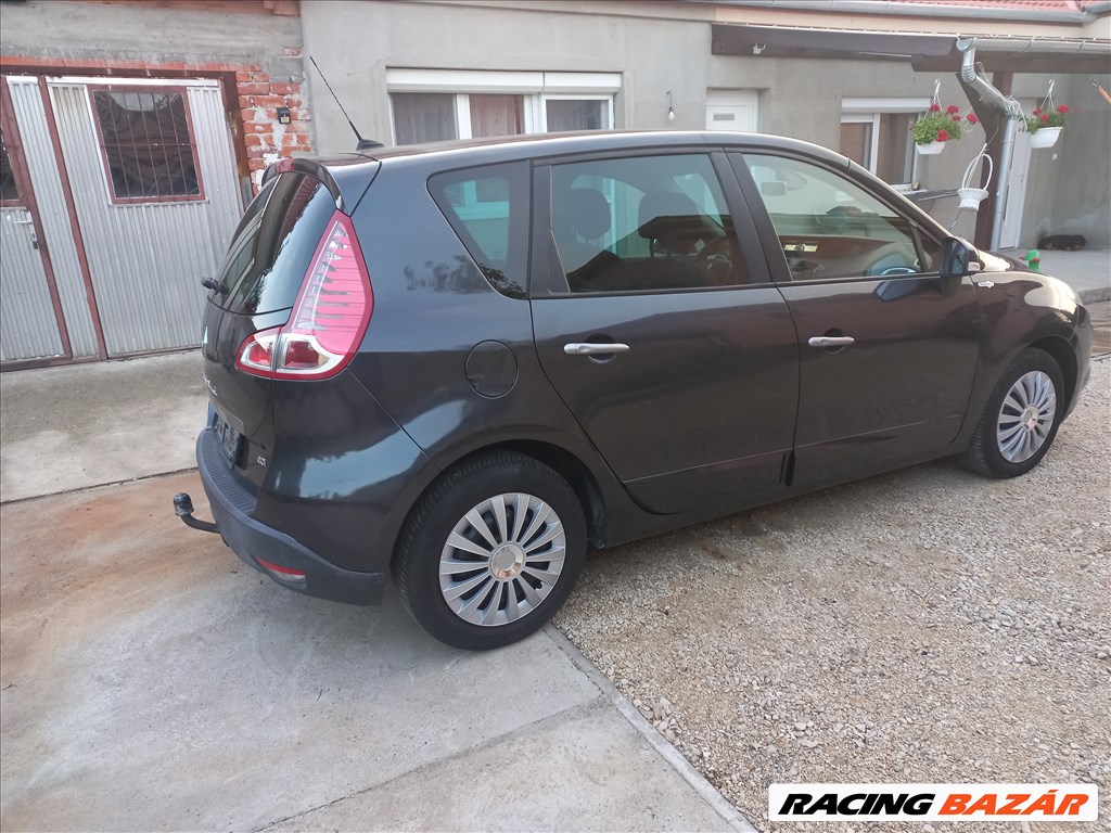 Eladó 2011-es Renault Scénic 1,6 DCI 205000km-el! 3. kép