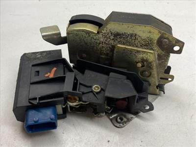 BMW 5 (E34) Bal hátsó Ajtózár