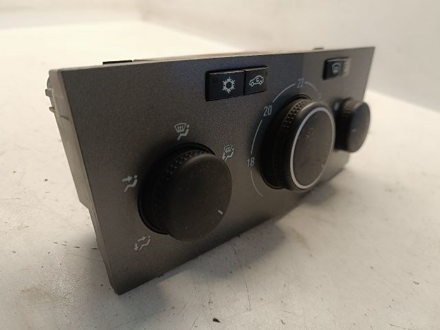 OPEL ASTRA H Fűtéskapcsoló (manuális klímás) 5. kép