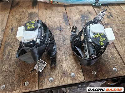 Volkswagen Golf SV jobb bal első biztonsági öv