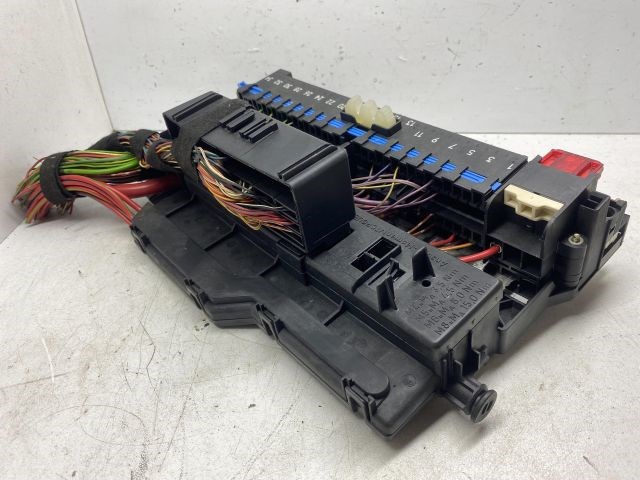 BMW 3 (E46) Biztosítéktábla Doboz 3. kép