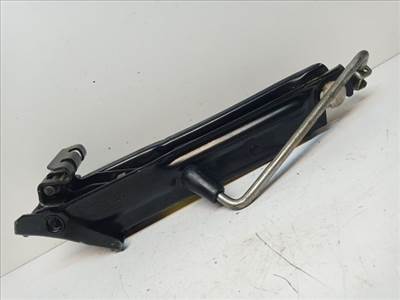 SKODA ROOMSTER Emelő