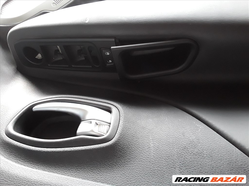 Jeep Renegade Ajtókárpit szett 2. kép