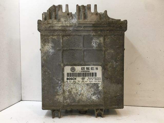 AUDI A4 B5 Motorvezérlő 1. kép