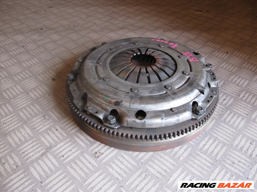 Octavia I,Golf IV jobb első csonkállvány  3. kép