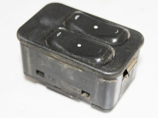 OPEL ASTRA G Ferdehátú (F48_, F08_) Bal első Ablakemelő Kapcsoló 1. kép