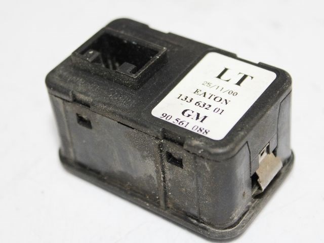 OPEL ASTRA G Ferdehátú (F48_, F08_) Bal első Ablakemelő Kapcsoló 2. kép