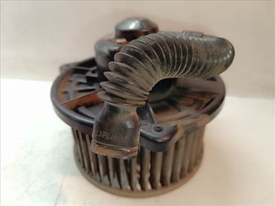 SUZUKI SWIFT II Fűtőmotor (Nem klímás)