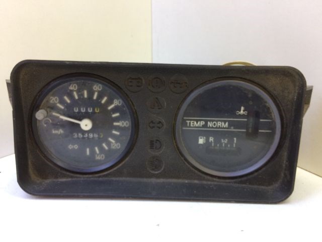 WARTBURG 353 Kilométeróra 1. kép