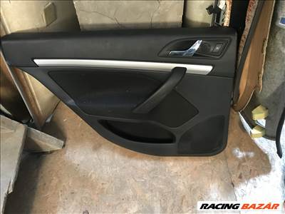 Skoda Octavia III Kombi bal hátsó ajtókárpit 