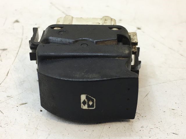 RENAULT CLIO II Jobb első Ablakemelő Kapcsoló 1. kép