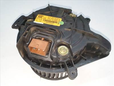 AUDI A4 (8E2, B6) Fűtőmotor (Klímás)