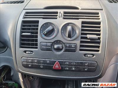 Mercedes Vito 639 középkonzol keret