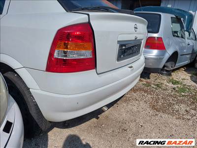 Opel Astra G hátsó lökhárító 