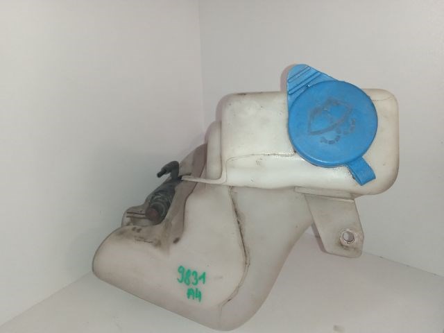 AUDI A4 (8D2, B5) Ablakmosó Tartály 1. kép