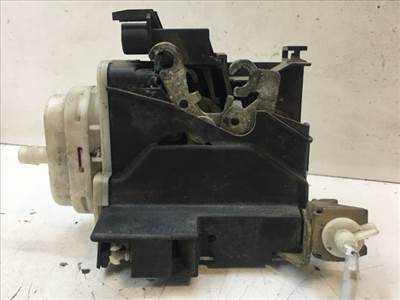 AUDI A4 B5 Bal első Ajtózár