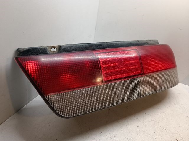 SUZUKI SWIFT II Ferdehátú (EA, MA) Jobb Hátsó Lámpa 5. kép