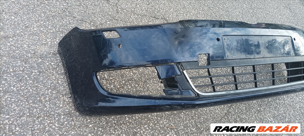 Volkswagen Sharan II radaros, mosós első lökhárító, alsó ráccsal sötétkék színben 7n0807221a 3. kép