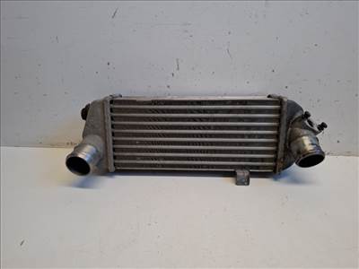 Hyundai IX20  intercoolerhûtő 282712A700