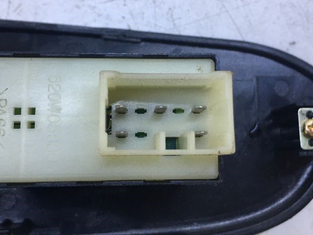 HYUNDAI TRAJET (FO) Jobb első Ablakemelő Kapcsoló 3. kép