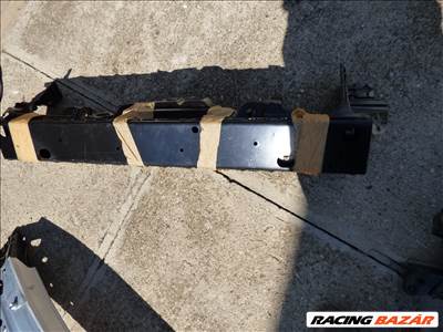 Toyota hilux első kereszttartó légterelőkkel eladó