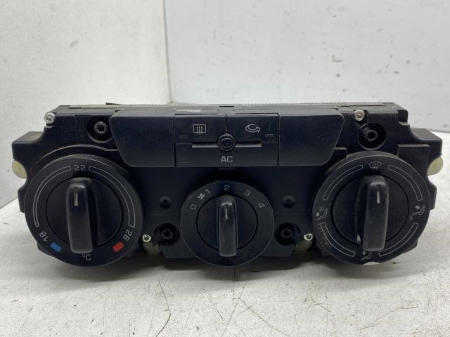 SKODA OCTAVIA II (1Z3) Fűtéskapcsoló (manuális klímás) 1. kép