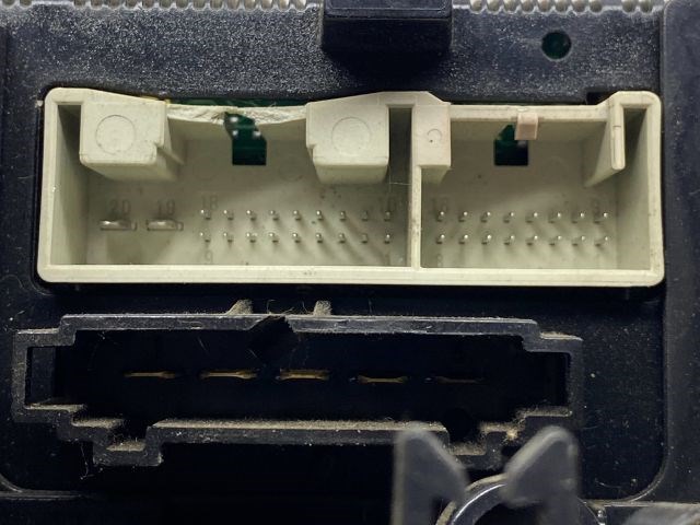 SKODA OCTAVIA II (1Z3) Fűtéskapcsoló (manuális klímás) 4. kép