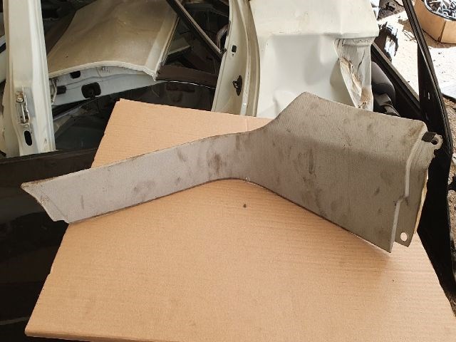 MERCEDES-BENZ M-CLASS (W164) Jobb C Oszlop Burkolat 1. kép