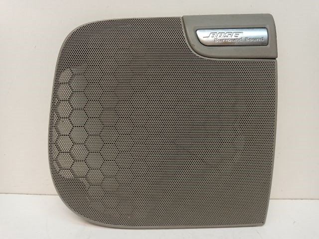 AUDI A8 Jobb hátsó Hangszóró Burkolat 1. kép