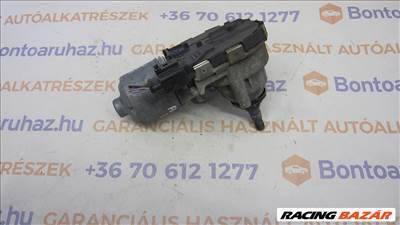 Ford Focus III MK3 Eladó gyári, bontott bal első ablaktörlő motor