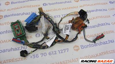 Volvo V50 Eladó gyári, bontott utastér biztosíték csatlakozók 