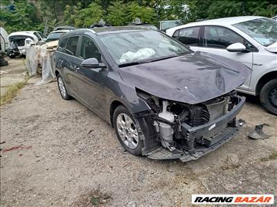 Kia Cee'd (CD) bontott alkatrészei