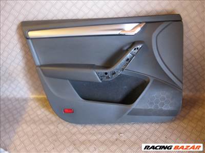 Skoda Octavia III bal első ajtókárpit 