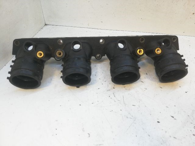 AUDI A4 B6 Porlasztó Sor / Híd 1. kép