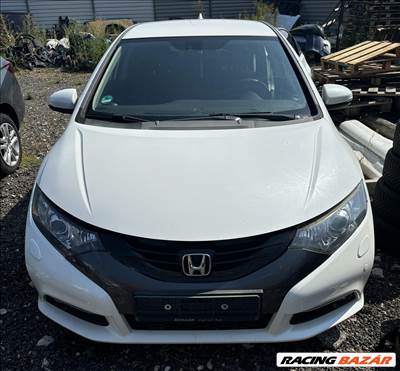 Honda Civic IX (2011-2016) komplett csavaros eleje 