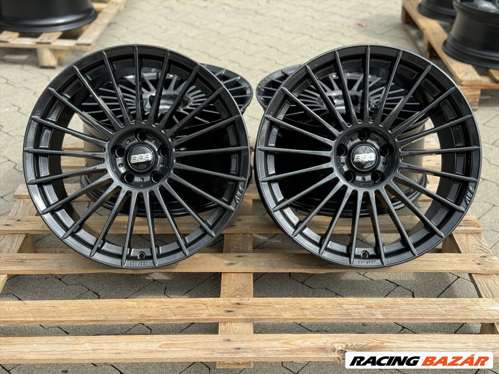 R19 5x112 (70,1) AEZ Valencia  9.5J ET25 CUSTOM BLACK - Audi A5 S5 RS5 RS6 A7 S7 A8 S8 4. kép