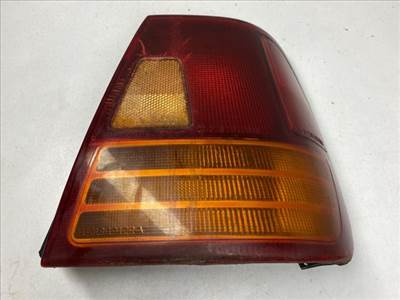 SUZUKI SWIFT II Ferdehátú (EA, MA) Bal Külső Hátsó Lámpa