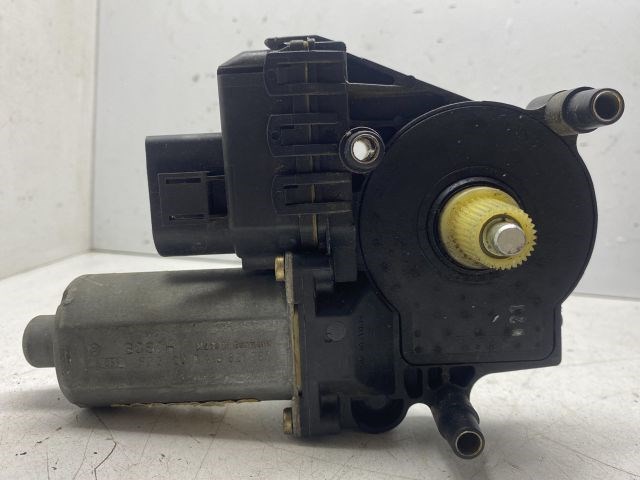 AUDI A6 (4B, C5) Jobb hátsó Ablakemelő Motor 2. kép