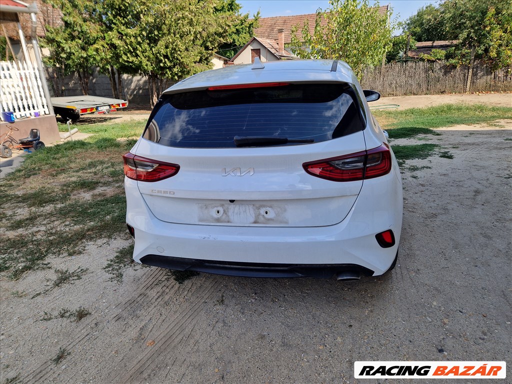 Kia Ceed III (CD) 1.5 T-GDI G4LH bontott alkatrész, bontás, bontott jármű 3. kép
