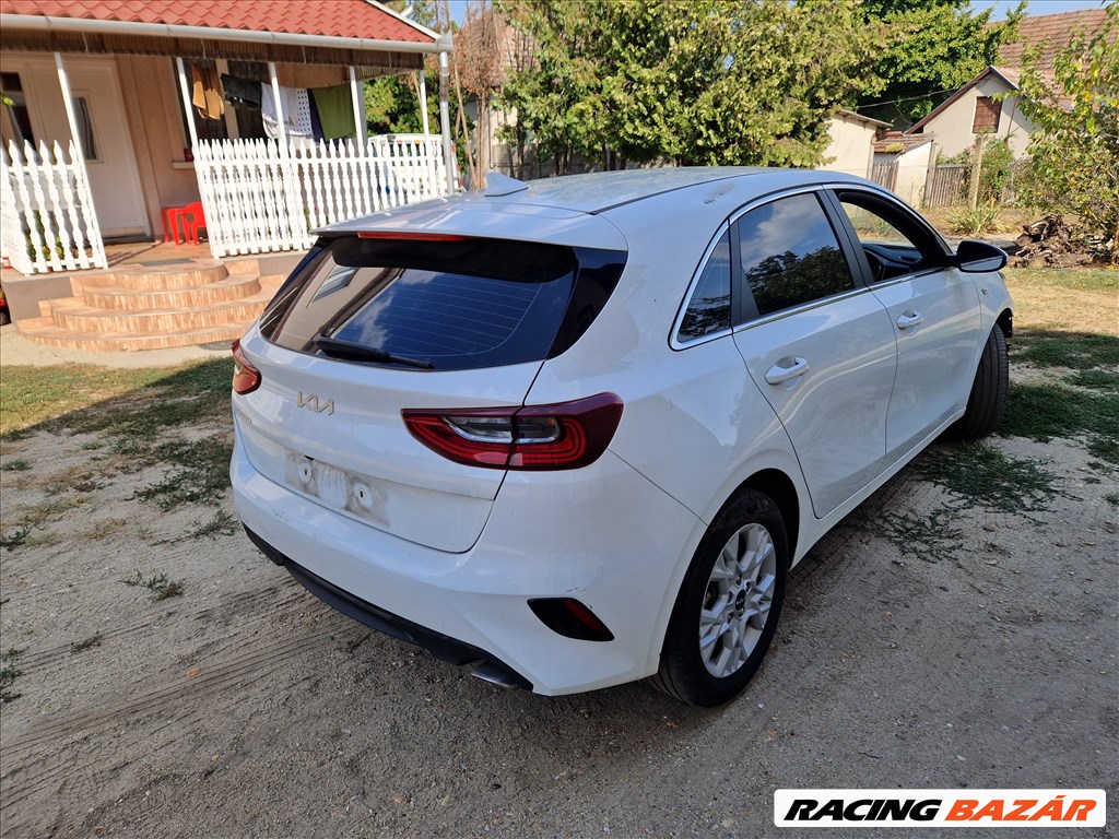 Kia Ceed III (CD) 1.5 T-GDI G4LH bontott alkatrész, bontás, bontott jármű 5. kép