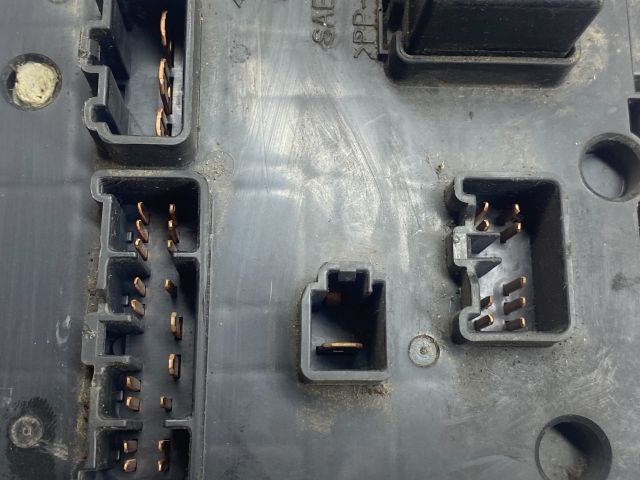 SUZUKI WAGON R PLUS (MM) Biztosítéktábla Doboz 3. kép