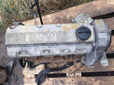 BMW 5 (E34) Motor (Fűzött blokk hengerfejjel)