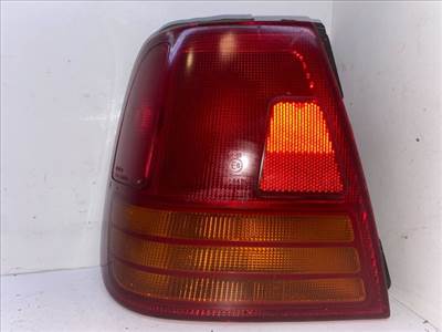 SUZUKI SWIFT II lépcsőshátú (AH, AJ) Bal Külső Hátsó Lámpa
