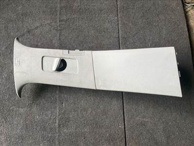 VW TOUAREG (7LA, 7L6, 7L7) Jobb B Oszlop Burkolat
