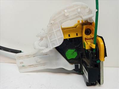 HYUNDAI i30 (GD) Bal első Ajtózár