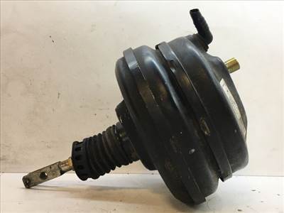 AUDI A8 Fékrásegítő