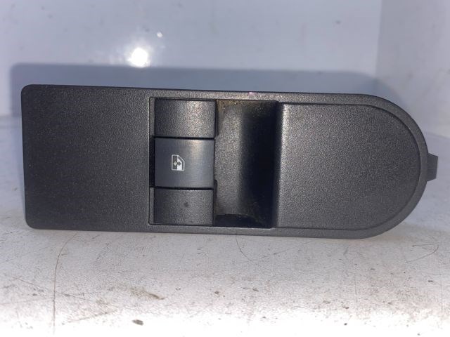 OPEL ASTRA H Jobb első Ablakemelő Kapcsoló 1. kép